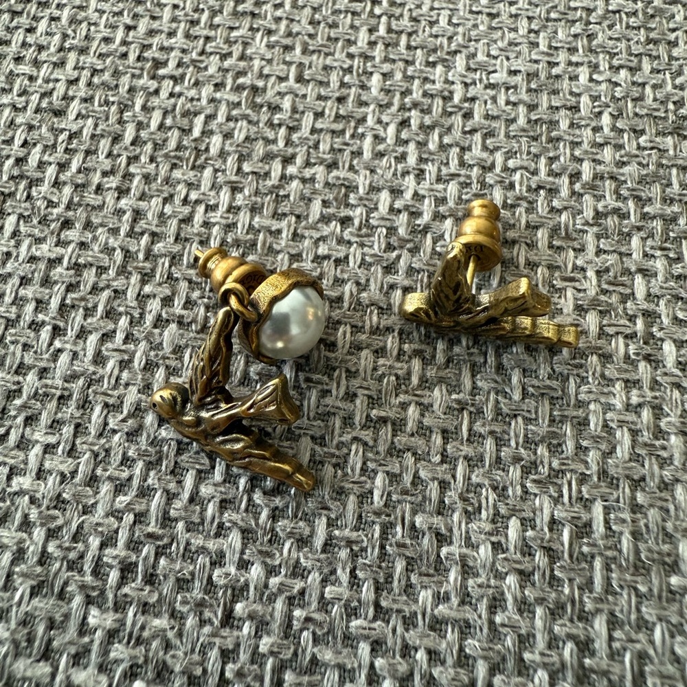 Dior bird Gold and White Pearl Stud Earrings